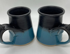 VTG Geff Reed Stoneware Coffee Tea Mug Set Purple Pink Wine Black Artist Signed