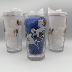Set of 4 MCM Vintage White Horse With Gold Design Drinking Glasses