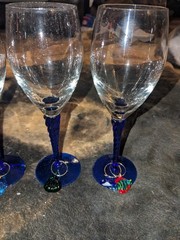 6 Glass Wine/Champagne Glasses with Cobalt Blue Twisted Stem & Sea Pendants