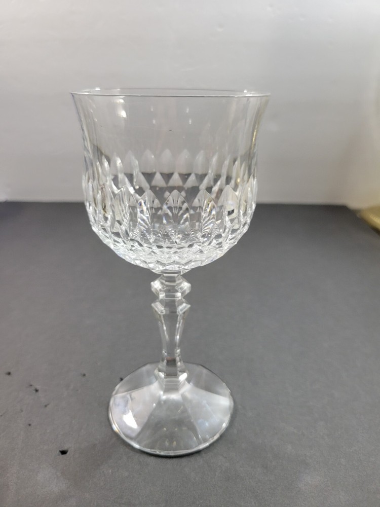 Schott Zwiesel Desiree Wine Glass 6 5/8” Crystal Replacement Stemware