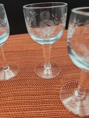 Set of 4 Vintage Stemmed Cordial Glasses Etched Roses & Leaves 4″ Tall EUC