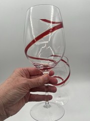 Pier 1 Imports Red Swirline Wine Glasses Water Goblets 9″ Hand Blown Set of 2