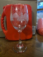 Vintage Arby’s Christmas Frosted «Winter Wonderland» wine glass made by Libbey.