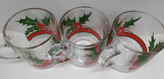 Libbey Holly & Berries Coffee, Hot Chocolate Mug Christmas Set 3 Vintage