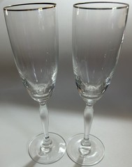 Set Of 2 Gilded Gold Rimmed Champagne Flutes