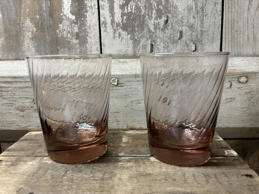 Pair Of Libbey Crystal Lrs51 Light Purple Swirl Design Excellent Condition