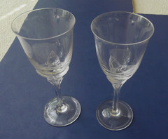 Pair of Cristal de Sevres Hanae Mori «Butterfly» Wine Glasses – 7-5/8″