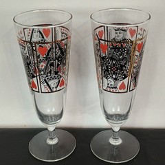 Vtg Pair King & Queen of Hearts Footed Pilsner Glasses Barware Las Vegas Poker