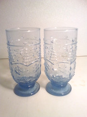Set Of 2 Vtg Christmas Footed Glasses Cup Tumblers Blue Embossed Tree Snowflake