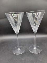 2 Unmarked High Quality Crystal Toasting Champagne Flute Star Beams