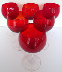 Cranberry Red Clear Stemmed Wine Glass Goblets 7″ High 12 oz. Capacity Set of 6