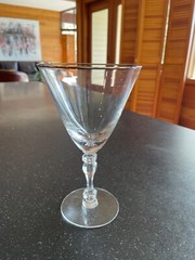 TIFFIN FRANCISCAN MONTCLAIR PLATINUM TRIM CLEAR CRYSTAL WATER GOBLET EXC COND