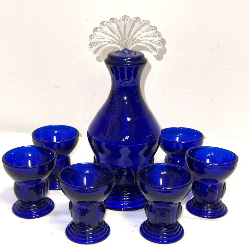 New Martinsville MOONDROPS BLUE 8 1/2″ DECANTER & STOPPER W/ 6 -SHOT GLASSES