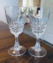 2 Vintage Cristal d’ Arques «Pompadour» Wine Glasses, French Bistro Stemware 6”