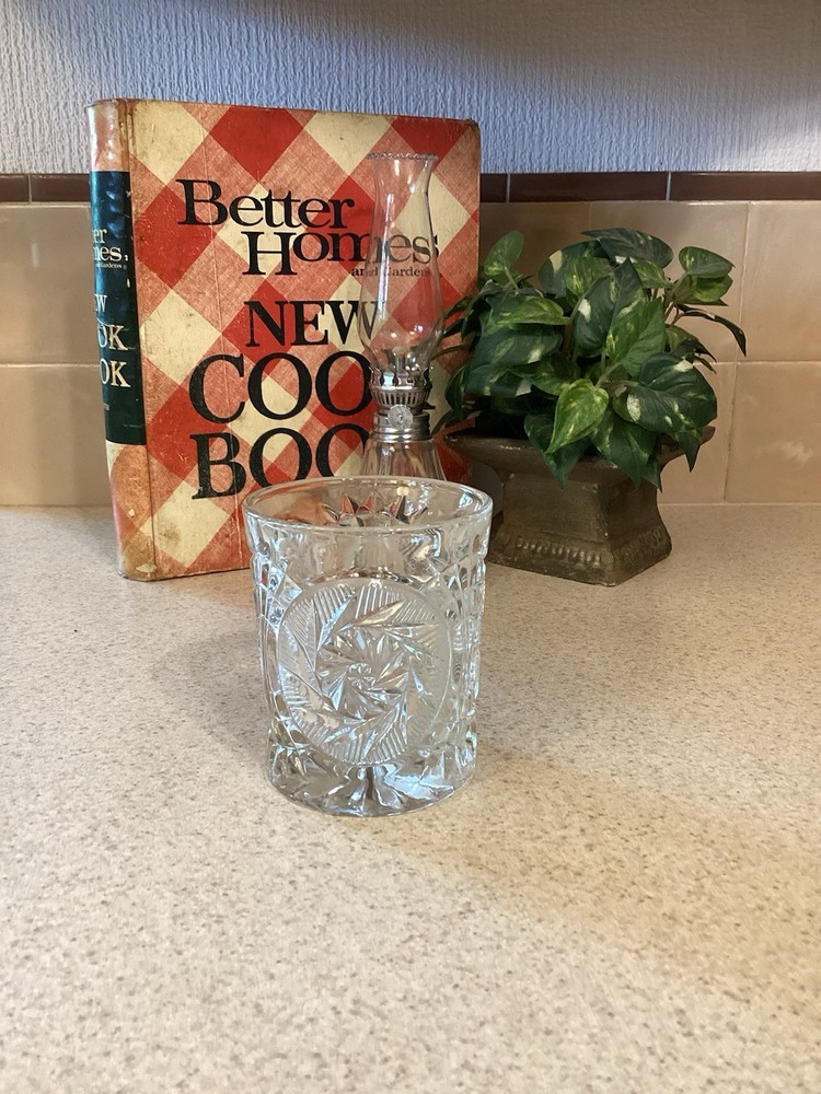 Vintage Fostoria Stowe Patterned Old Fashioned Glass Pinwheel Design