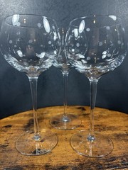 3 KATE SPADE Lenox Larabee Polka Dot Crystal Balloon Wine Glasses 8 1/2″