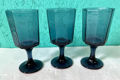 Libbey Facets Cobalt Blue Set Of 3 Octagon Wine Glasses Goblet Goblets-S3