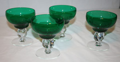 4 Green Top and Clear Bubble Stem 8 oz Wine Goblets – M1