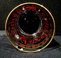 SEASONS GREETINGS HOUZE DOUBLE OLD FASHIONED STAINED GLASS GOLD RIM 4 1/4″ SET 4