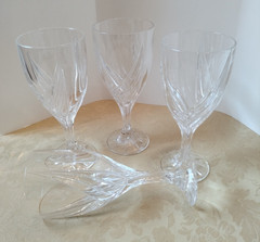 Lenox Debut Crystal Feather Cut 7×3/4 Wine Glasses Set Of 4 New