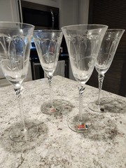 Fostoria Bellwether Clear Etched Floral Wine Glasses Set of 4 Made in Romania