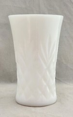 Anchor Hocking PRESCUT PINEAPPLE MILK GLASS Fan No Trim 8 oz FLAT TUMBLER
