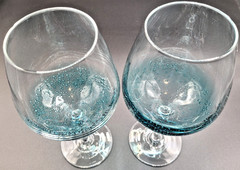 Urban Barn Cascadia Teal Bubble Balloon 2 EXTRA LARGE 650 mL Wine Glasses