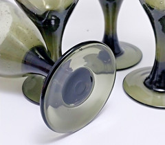 Hand Blown Seeded Bubble Wine Glasses Solid Avocado Green Water Goblets Set Of 4
