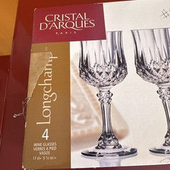 SET OF FOUR Cristal d’Arques LONGCHAMP CLEAR 5 1/2 oz Wine Glasses, 6 1/4″. NEW