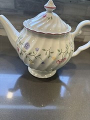 JOHNSON BROTHERS SUMMER CHINTZ 7 1/4″ Tea Pot w Lid (CR037)