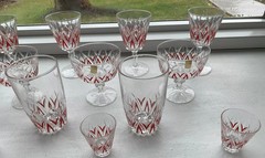 Very Rare Set of 16 Vintage VCM Reims France French Red Glasses