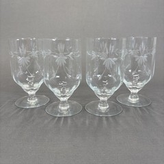 Vintage Gray Cut Floral Design Footed Tumbler Glass 5 3/8″ Set of 4 Optic Bowl