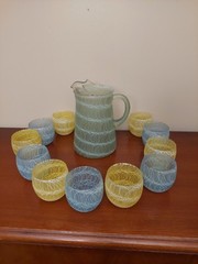 Vintage MCM Spaghetti String 72 Oz Pitcher & 11- 12 Oz Roly Poly Tumblers