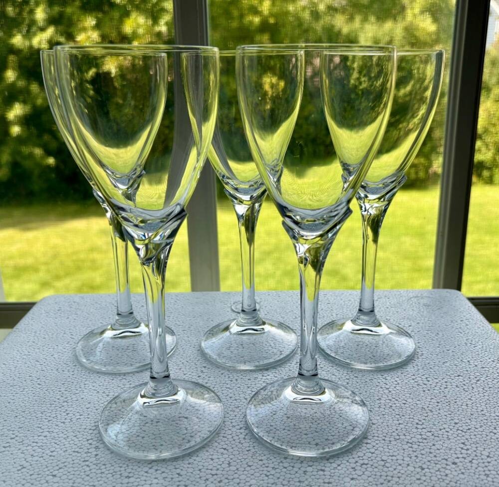 (5) STUDIO NOVA~ALEXANDRA~8″ WINE GOBLETS~GLASSES~WRAP AROUND STEM~V EXC