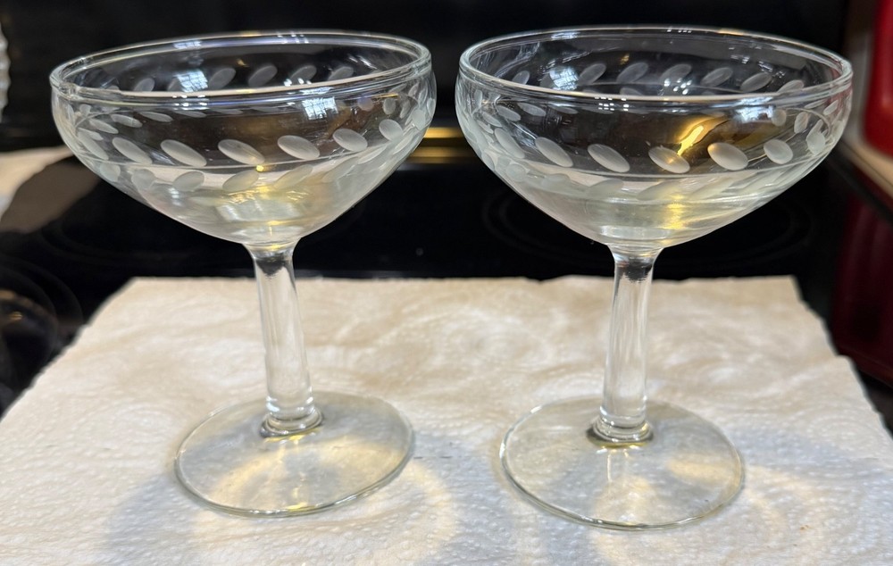 Vintage Etch Floral Leaf Sherbet Dessert Champagne Clear Glass Goblet 4.5”
