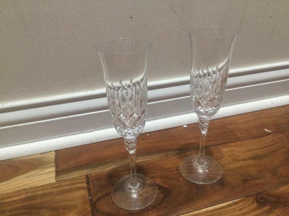 2 Towle King Richard Champagne Flute Glasses 8.75″ Crystal Vintage Toast CHIPS