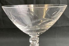 Lot of 4 Embossed Hexagon Stemmed Crystal Wine Glasses Pre-Owned Set