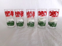 5 Vintage RED WHITE & GREEN LEAVES FLOWERS 4 1/4″ JUICE GLASSES TUMBLERS Hocking