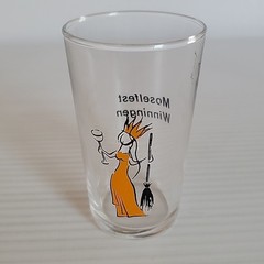 Vintage German Wine Festival Glass Weinfest Mosel Souvenir 3.75″ Crown Woman