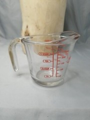 Anchor Hocking 1 Cup 8 Oz Measuring Cup Clear Red Graphics Microwave Safe