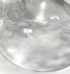 Pretty Crystal Etched Optical Wine Glasses 5 3/4″ with a 6oz Capacity