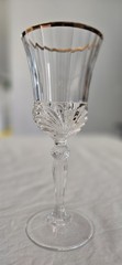 Royal Crystal Rock – Aurea Gold Wine Glass/Water Goblet, Gold Trim, Ribs/Arches