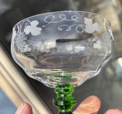 Unk Maker Clear Crystal Green Stem UNK2920 Tall Champagne w/ Cut Grapes Vines
