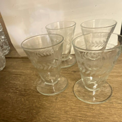Vintage glass! Set of 4 Clear Etched Glass Goblets, Laurel Floral Pattern, Round