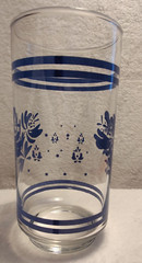 FARMHOUSE CHARM!!! – Vintage – Pfaltzgraff Yorktowne Glass Tumbler – 5″