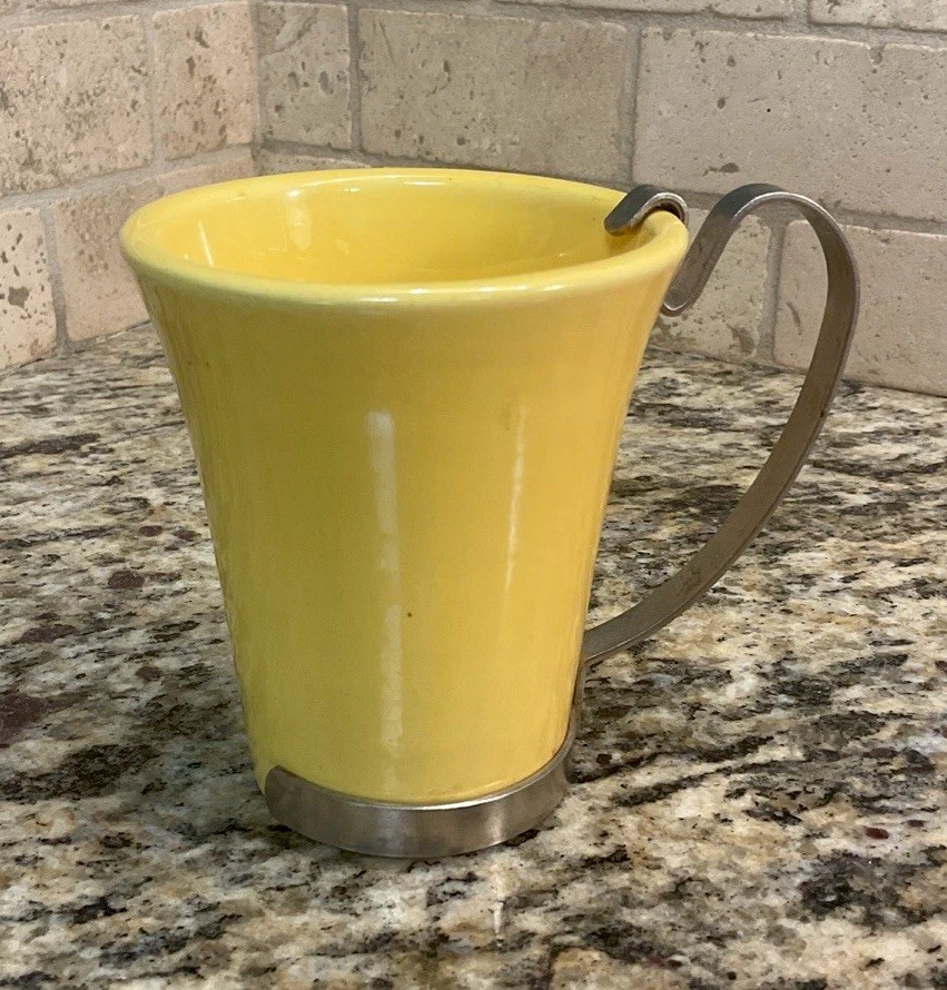 Vintage 3.75″ Bauer Pottery Plainware Yellow Mug Coffee Cup Tumbler Metal Handle