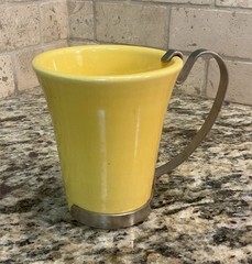 Vintage 3.75″ Bauer Pottery Plainware Yellow Mug Coffee Cup Tumbler Metal Handle