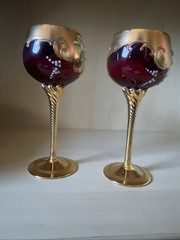 GlassOfVenice Set of Two Vecchia Murano Glass Wine Glasses 24K Gold Leaf – Red