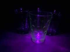 Hazel Atlas 4 Juice Cocktail Glasses Blue Capri Dot UV Glow Optic Dots Bar