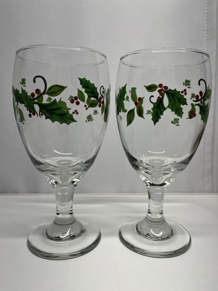 (2) Libby Glass Christmas Wine Glass Goblets